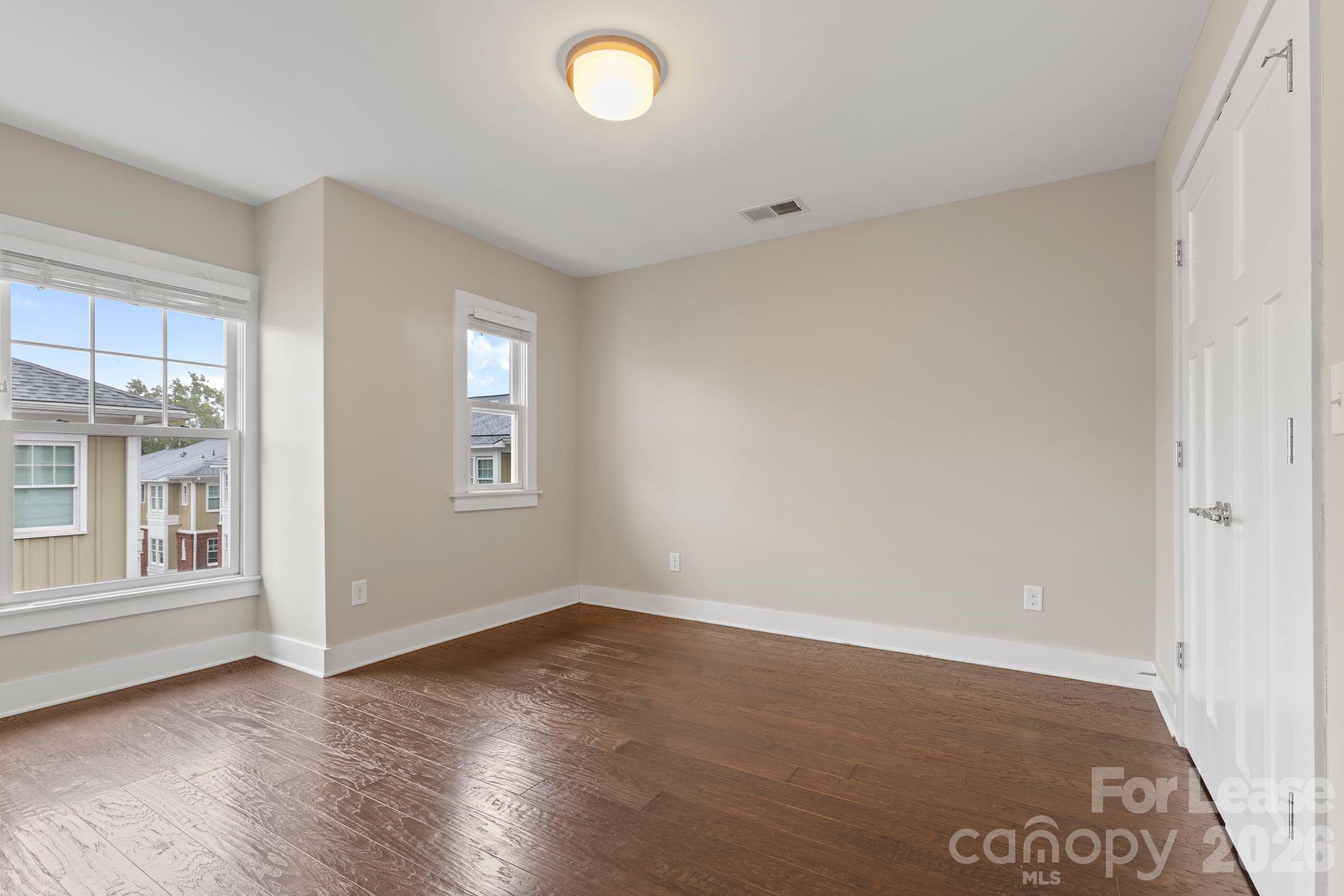 129 Grandin Road Charlotte NC 28208