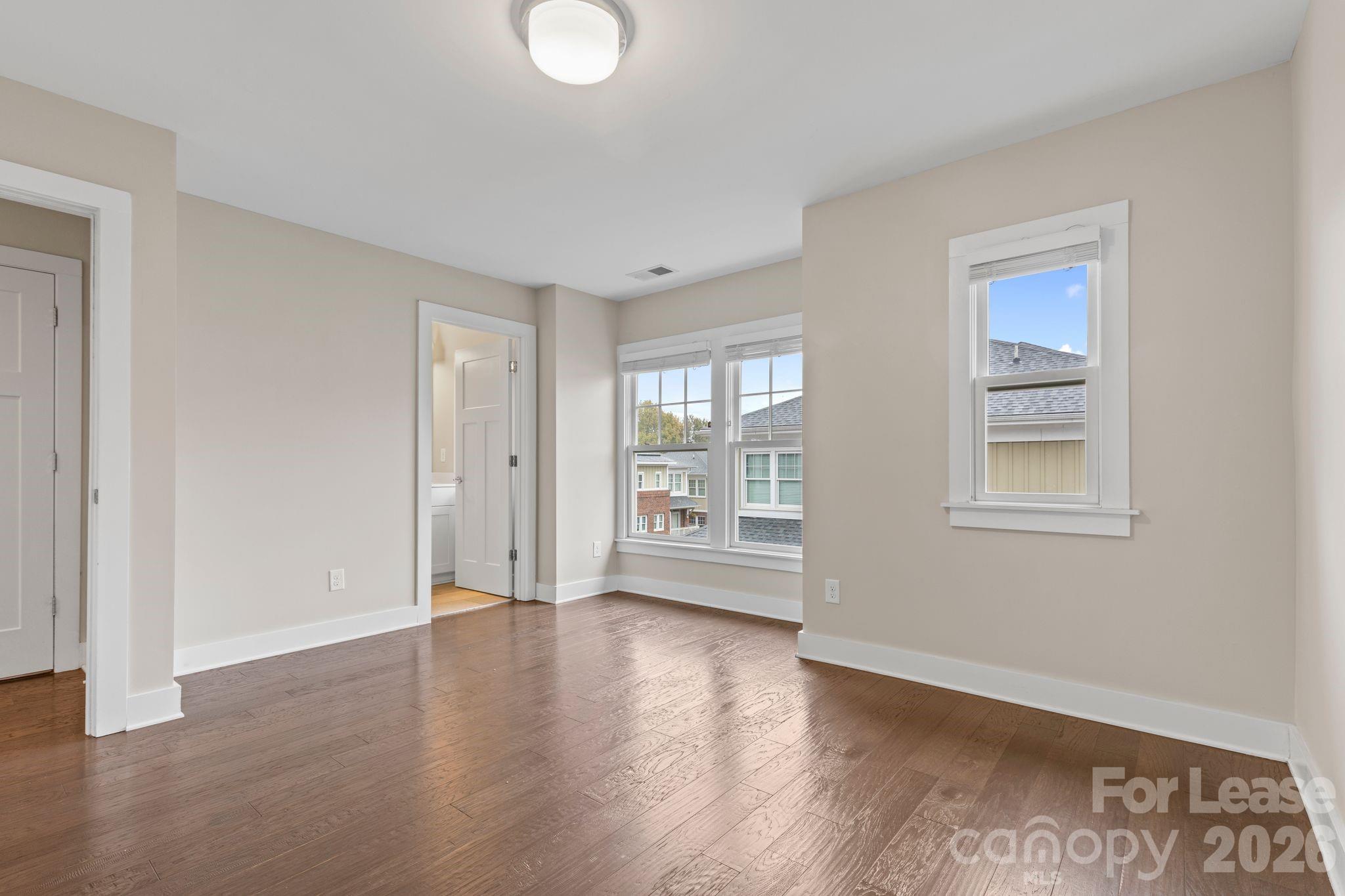 129 Grandin Road Charlotte NC 28208