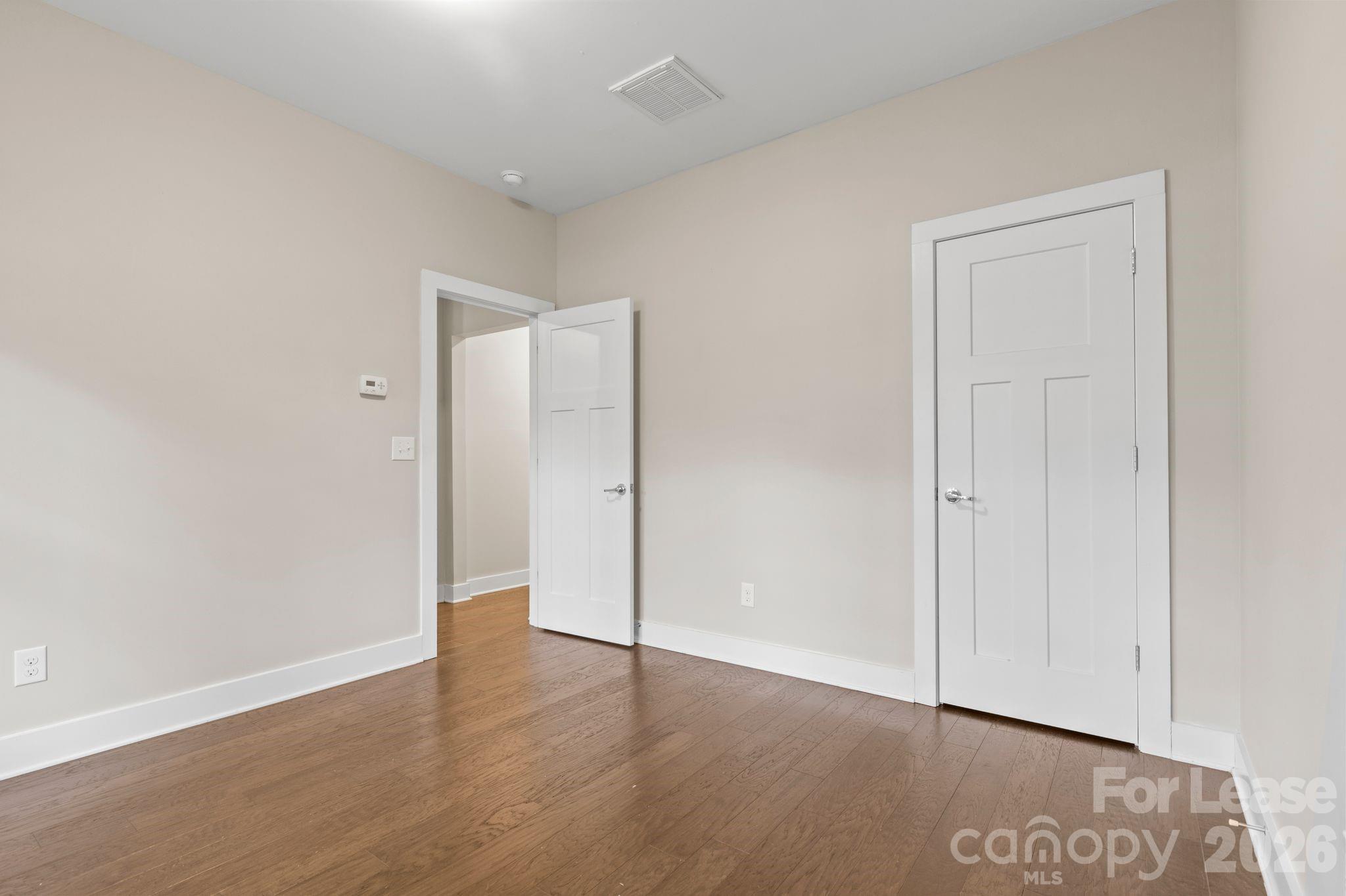 129 Grandin Road Charlotte NC 28208