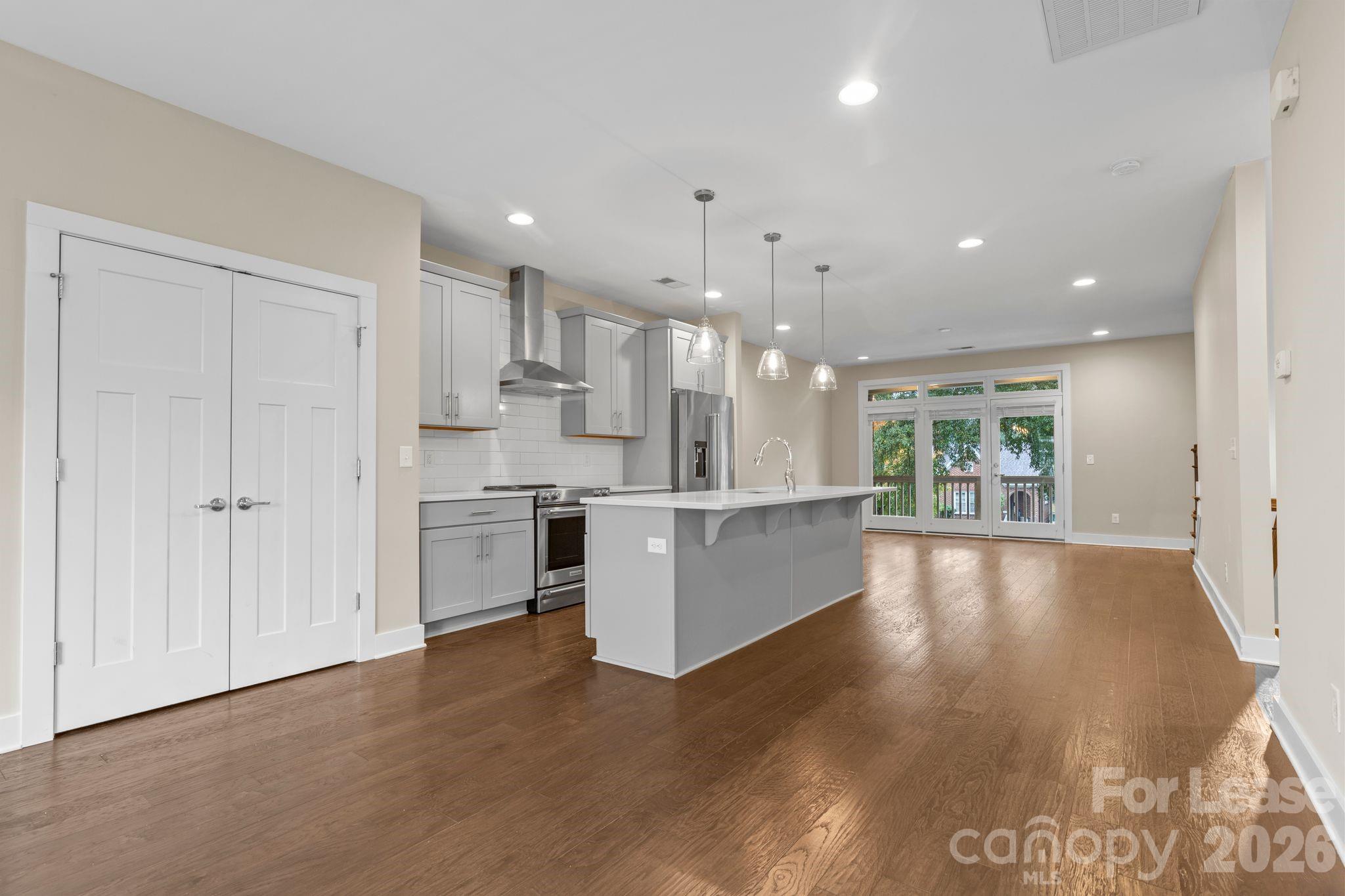 129 Grandin Road Charlotte NC 28208