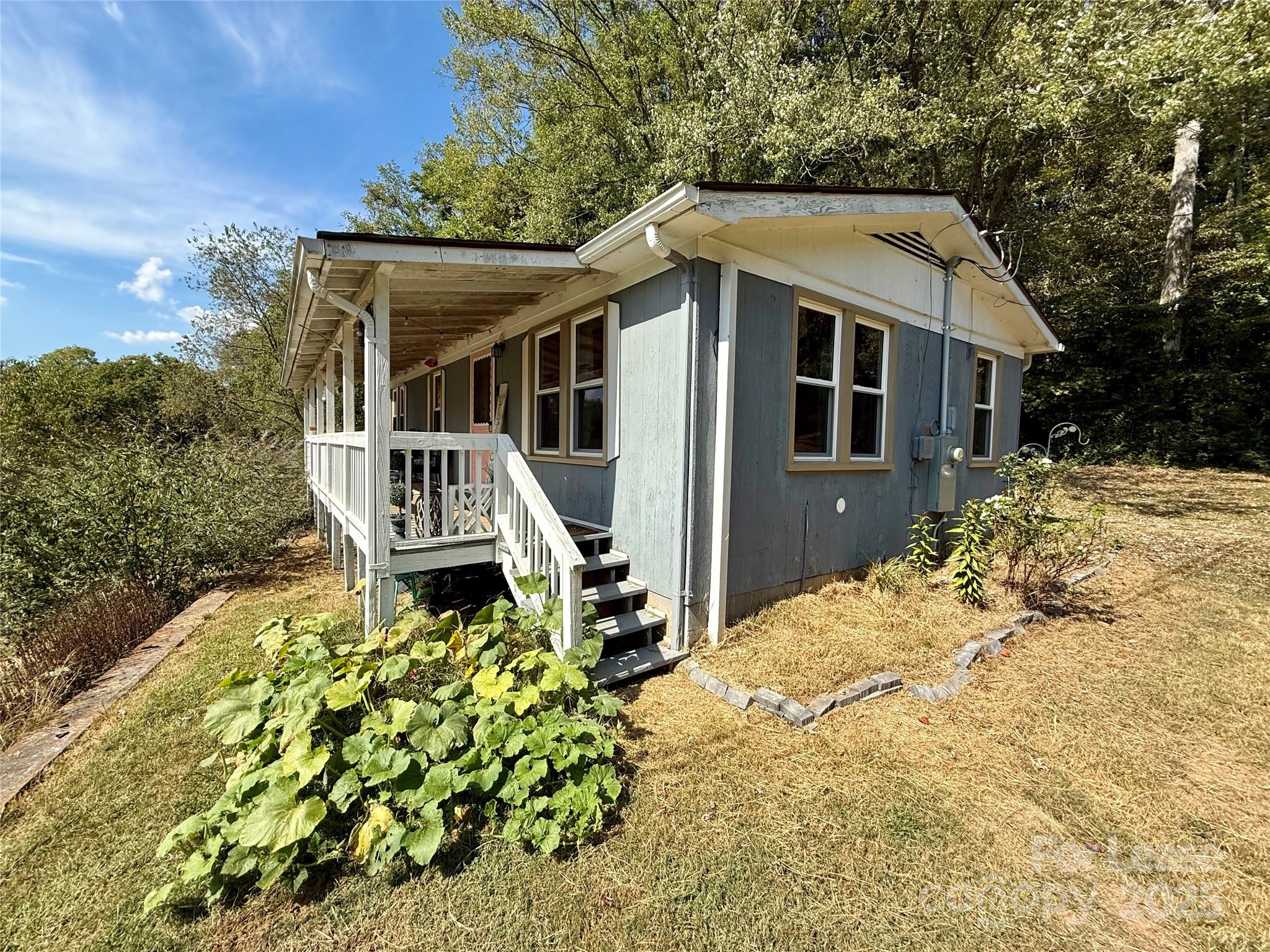 12 Powell Street Asheville NC 28806