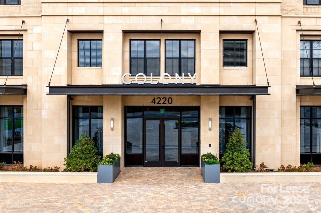 4220 Colony Plaza Drive Charlotte NC 28211