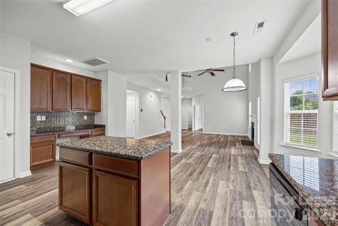 2704 Piersland Drive Matthews NC 28104