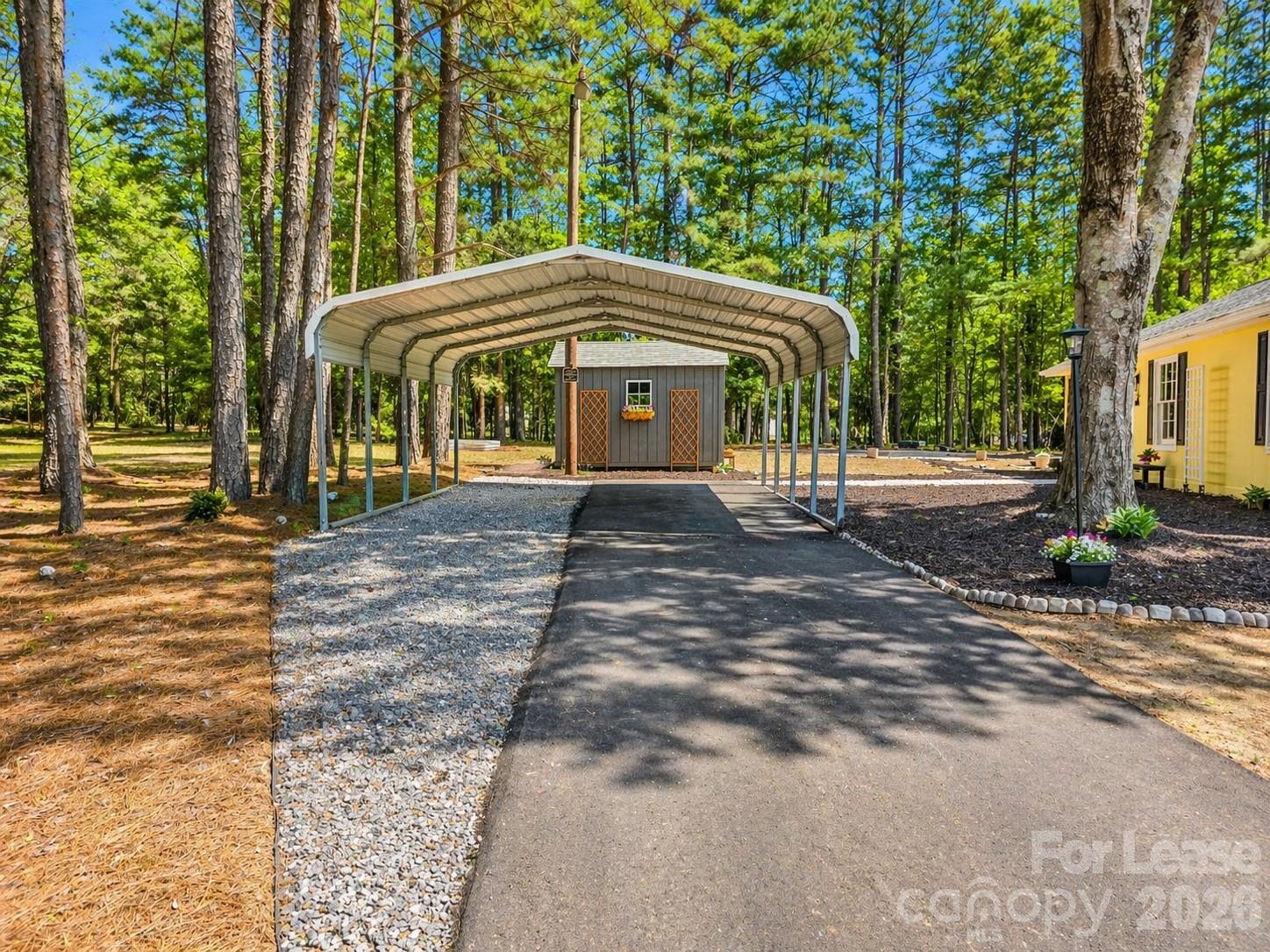 2736 Miranda Road Charlotte NC 28216