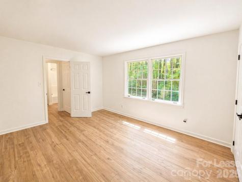 2736 Miranda Road Charlotte NC 28216