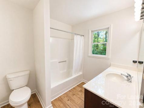 2736 Miranda Road Charlotte NC 28216