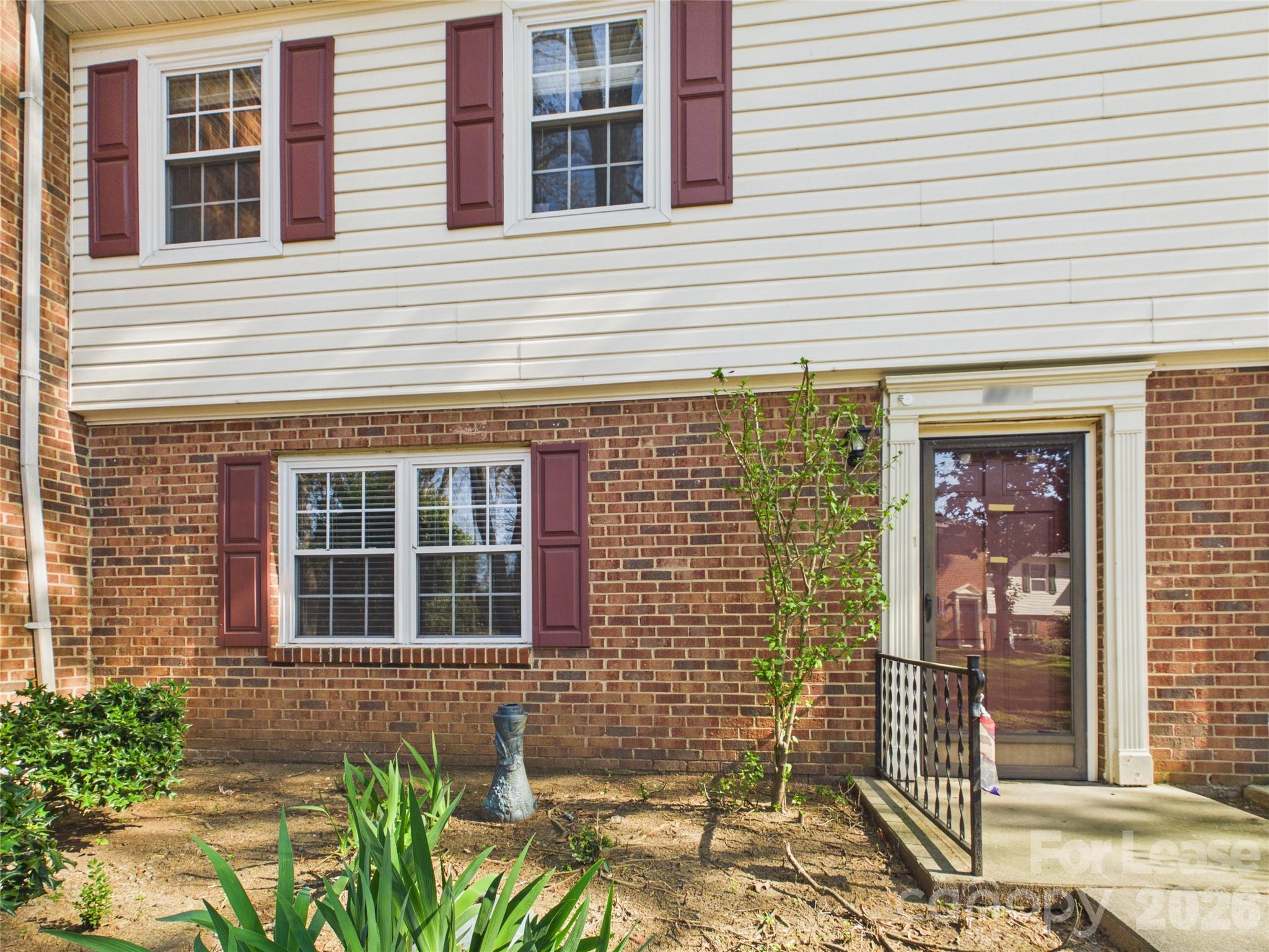 8811 Hunter Ridge Drive Charlotte NC 28226