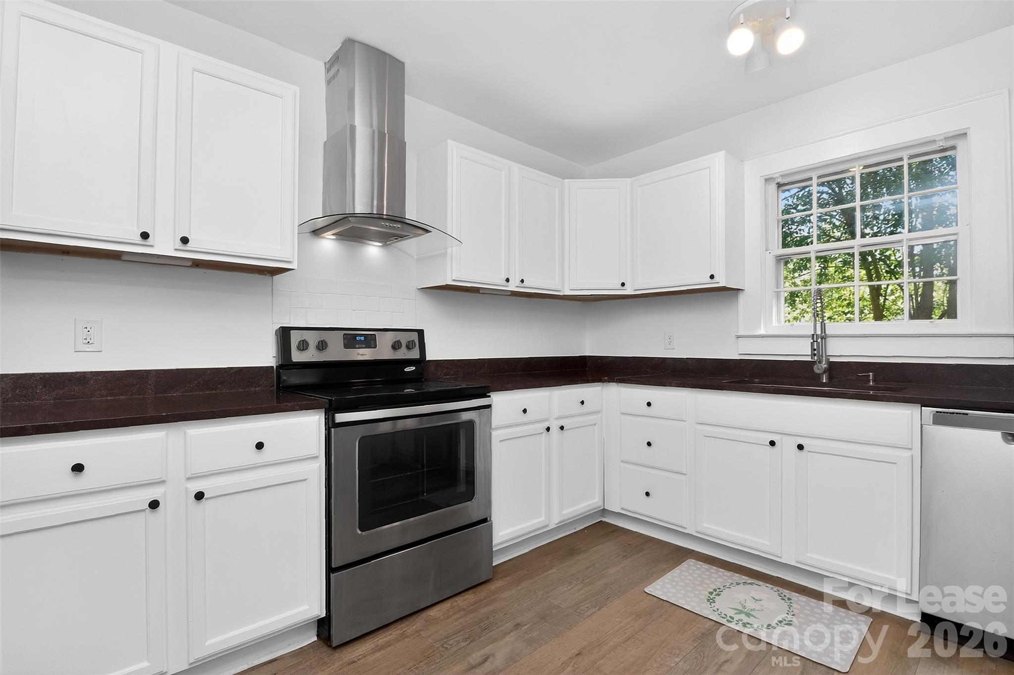 1952 Garibaldi Avenue Charlotte NC 28208
