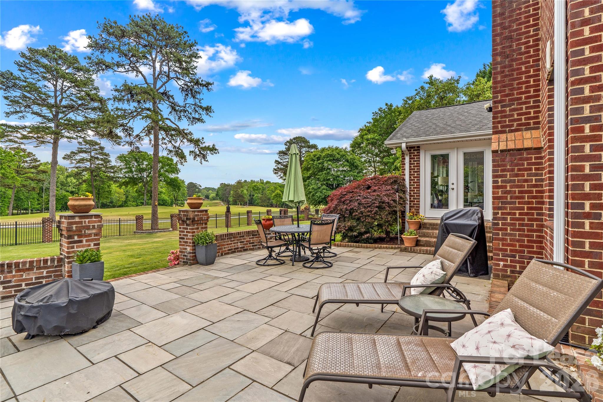 806 Pine Forest Road Charlotte NC 28214
