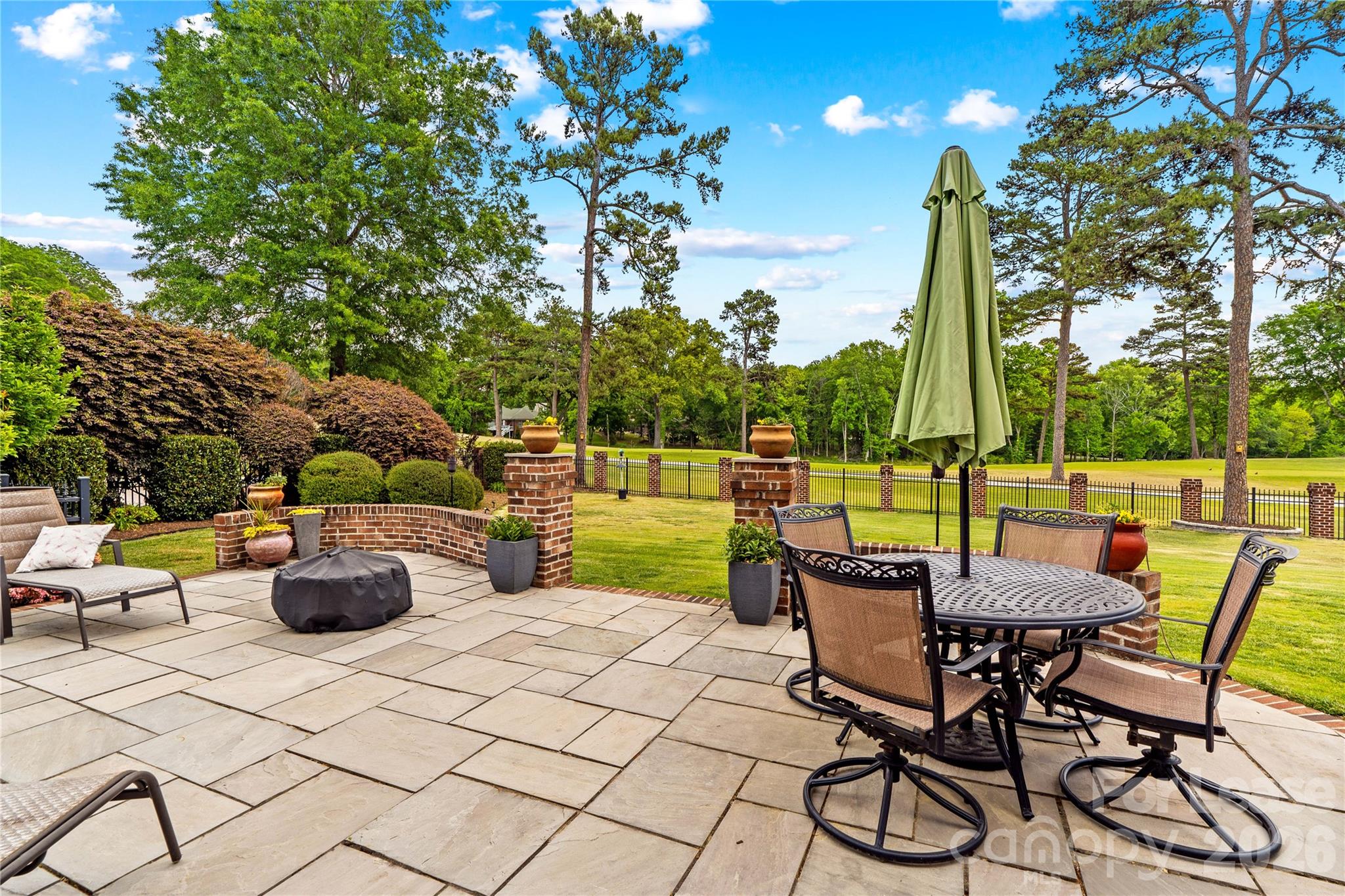 806 Pine Forest Road Charlotte NC 28214