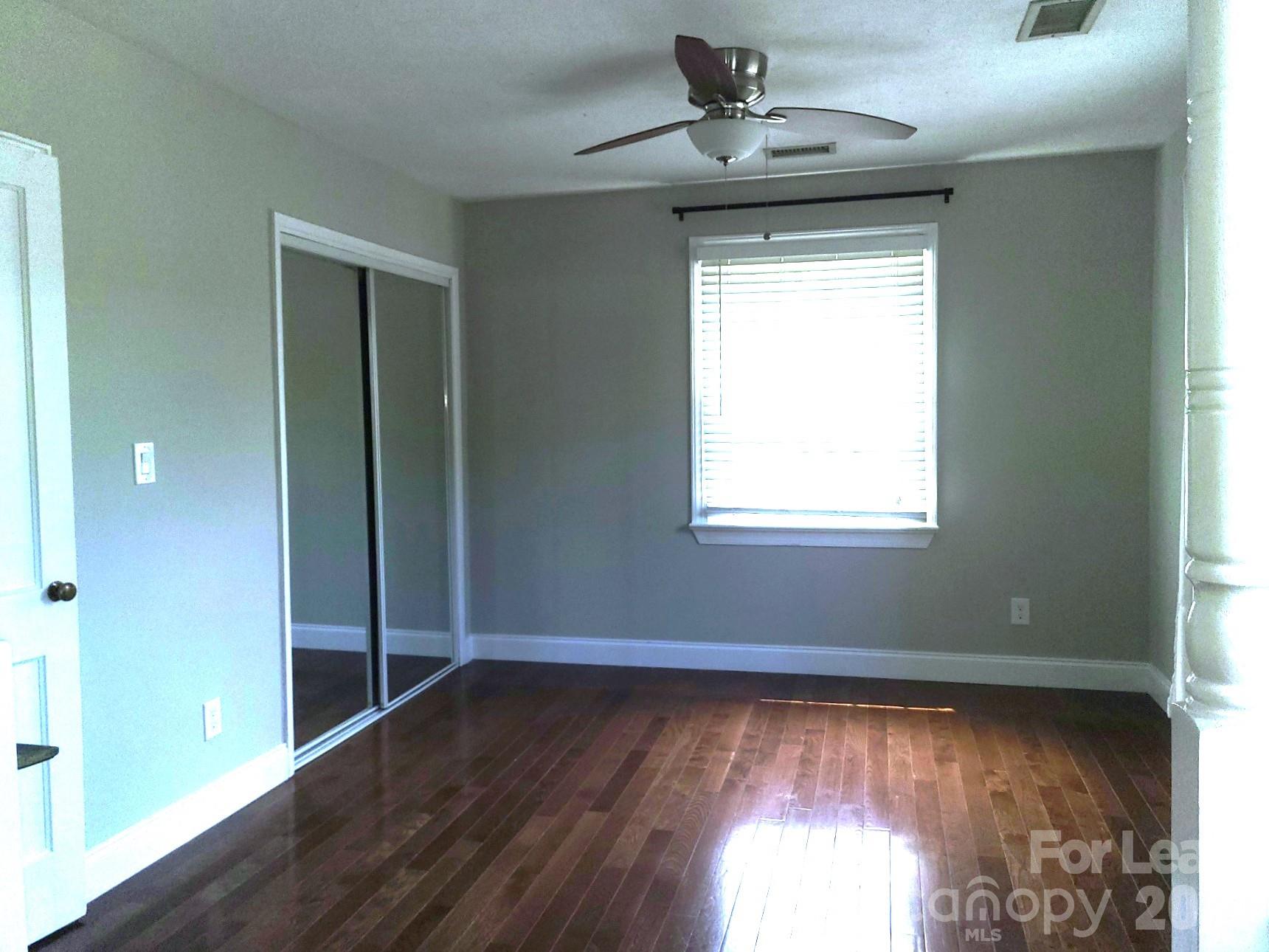 557 Wakefield Drive Charlotte NC 28209