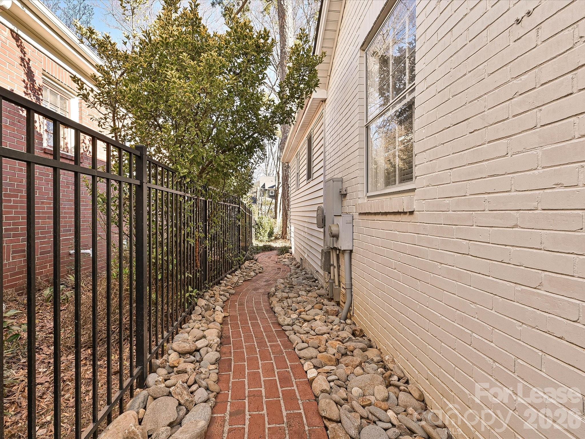2331 Chesterfield Avenue Charlotte NC 28205