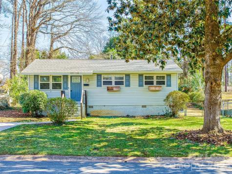 2515 Thornton Road Charlotte NC 28208