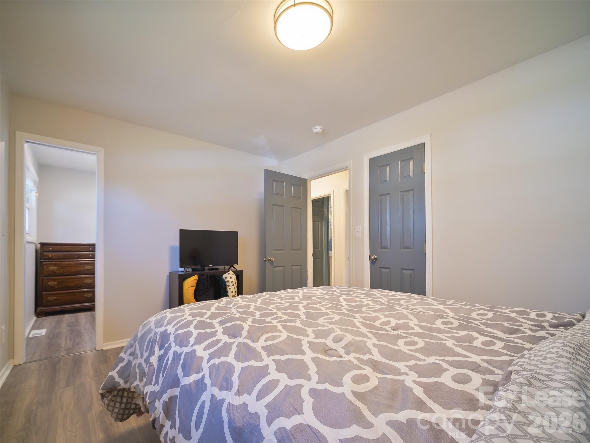 2515 Thornton Road Charlotte NC 28208