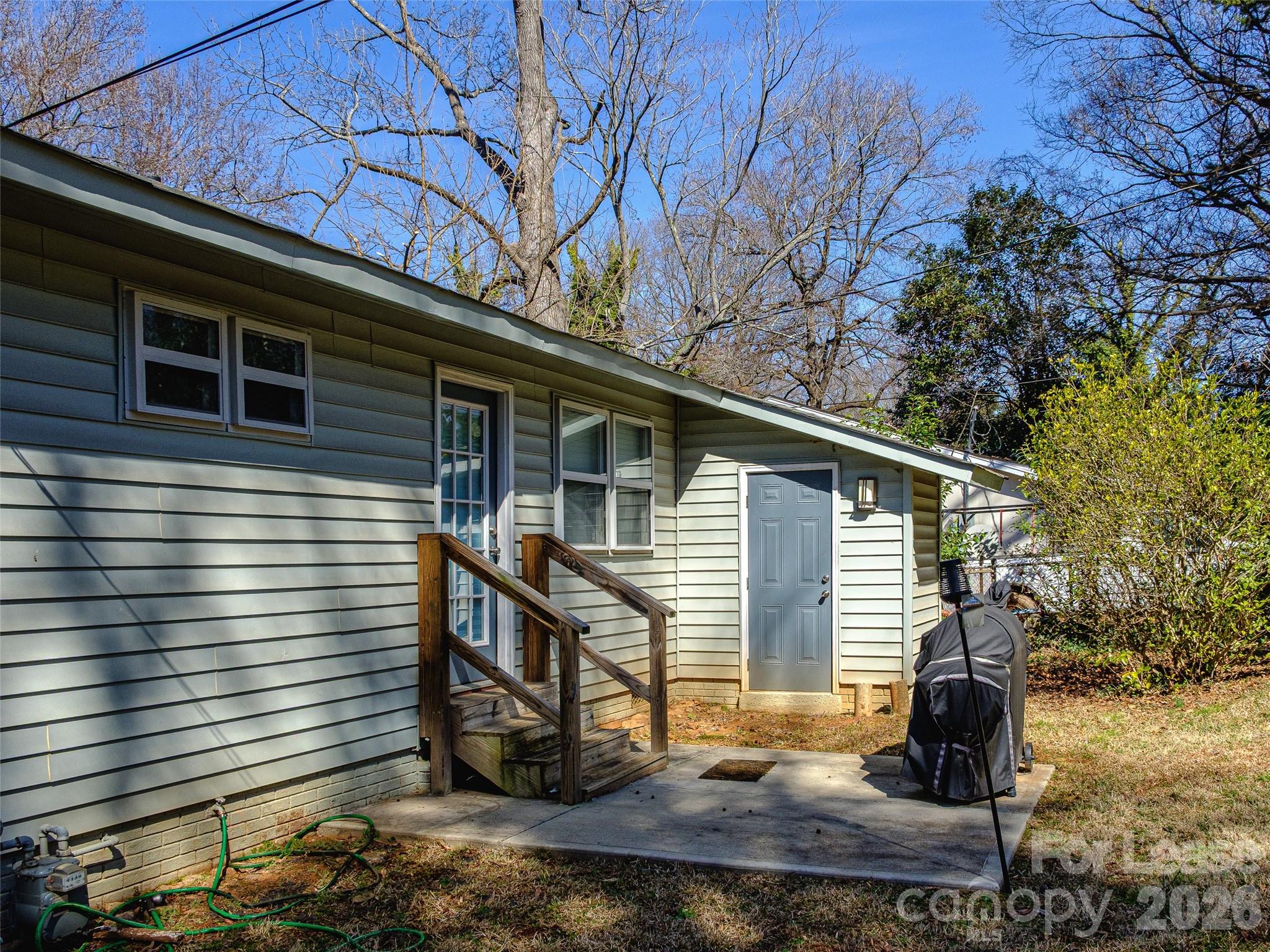 2515 Thornton Road Charlotte NC 28208