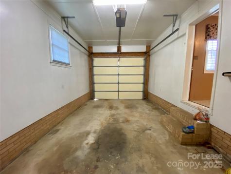 1402 W Mauney Avenue Gastonia NC 28052