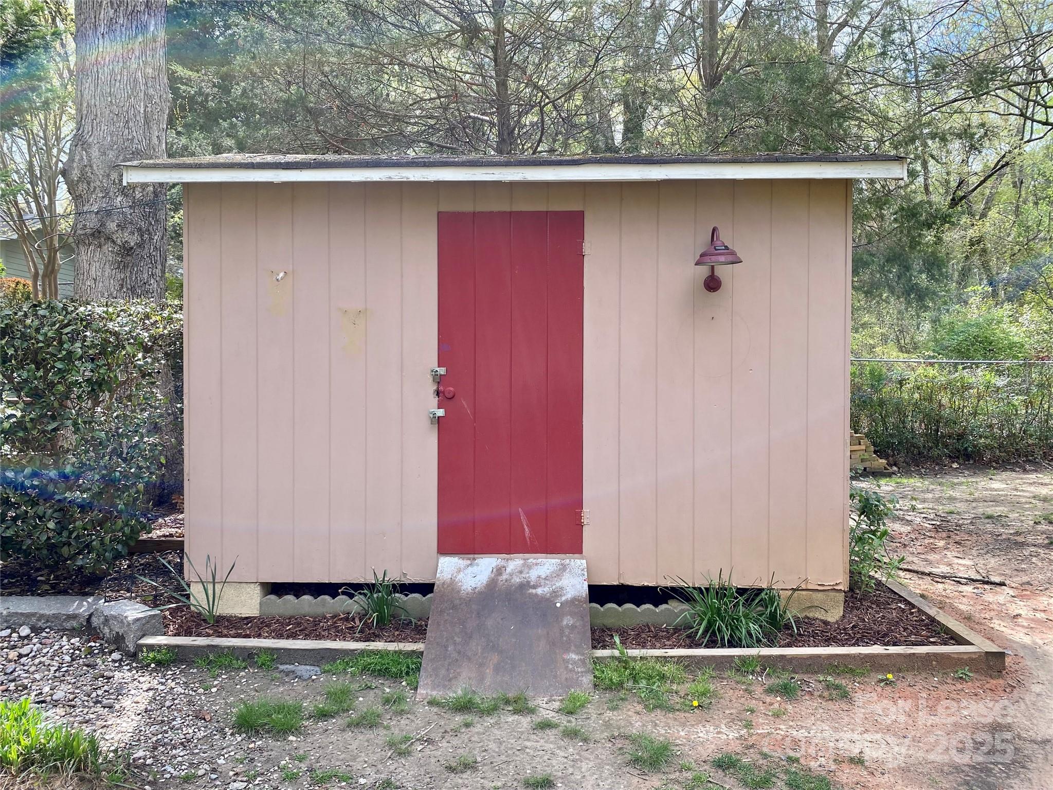 1402 W Mauney Avenue Gastonia NC 28052