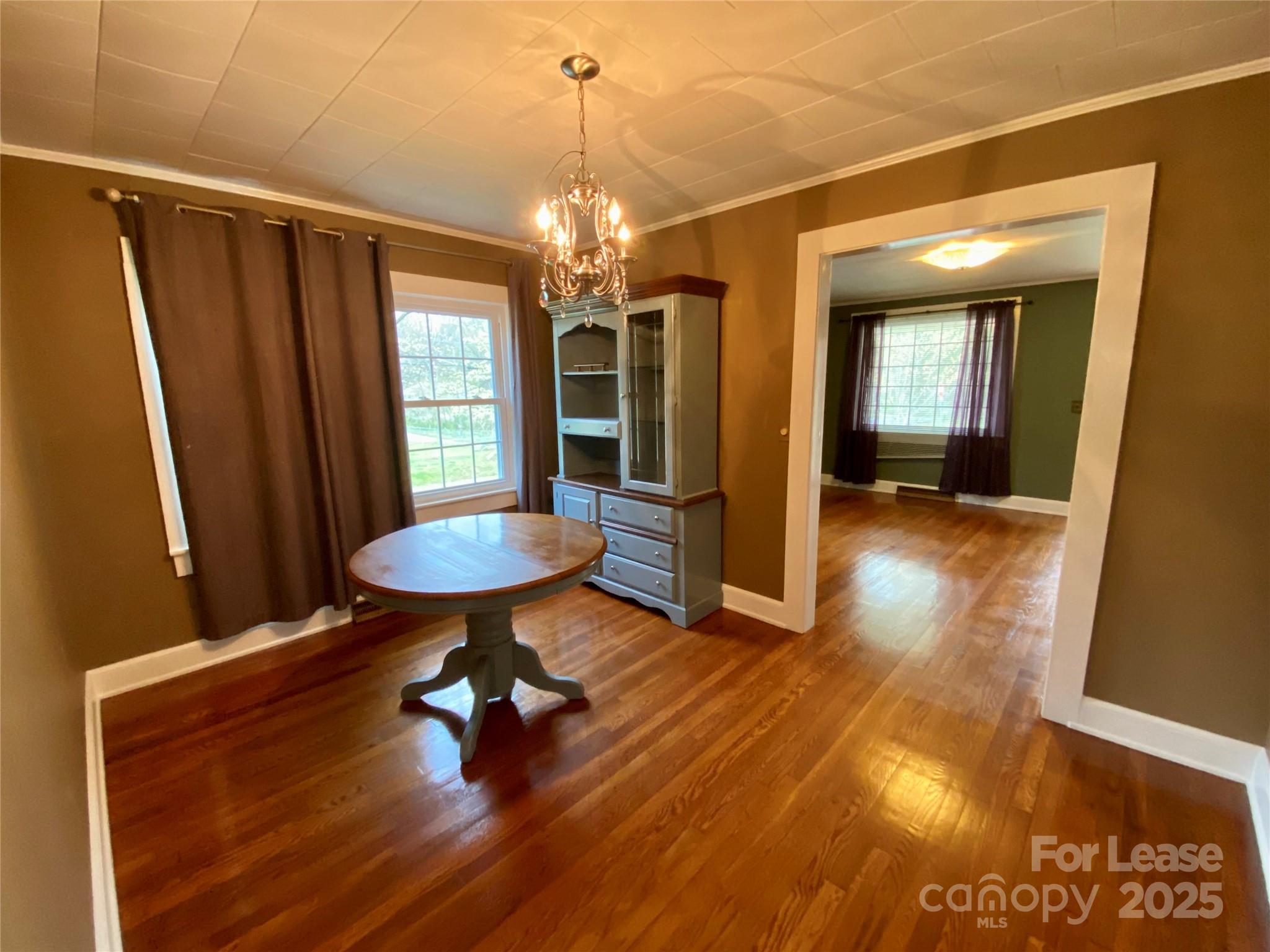 1402 W Mauney Avenue Gastonia NC 28052