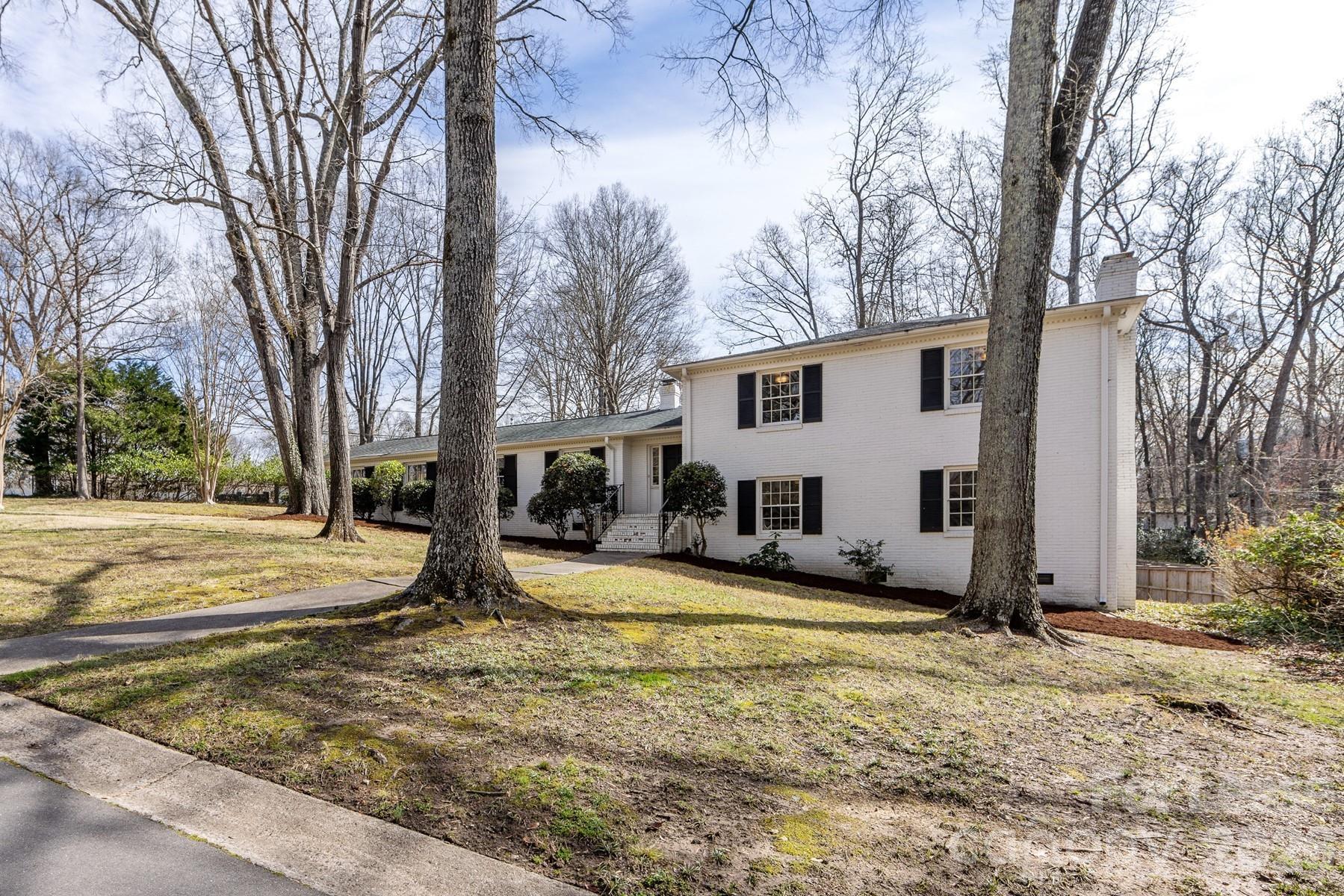 1116 Circlewood Drive Charlotte NC 28211