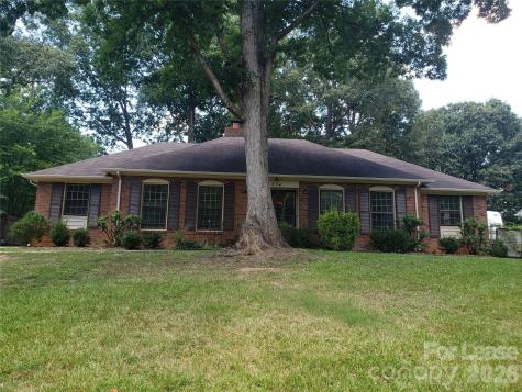 814 Pineborough Road Charlotte NC 28212