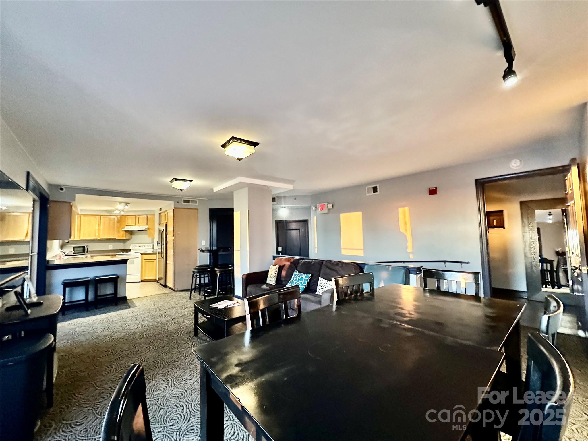 718 W Trade Street Charlotte NC 28202