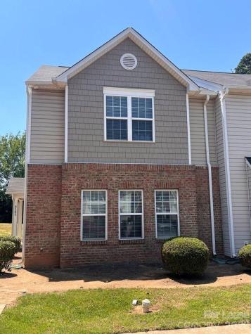 9505 Drains Bay Court Charlotte NC 28214