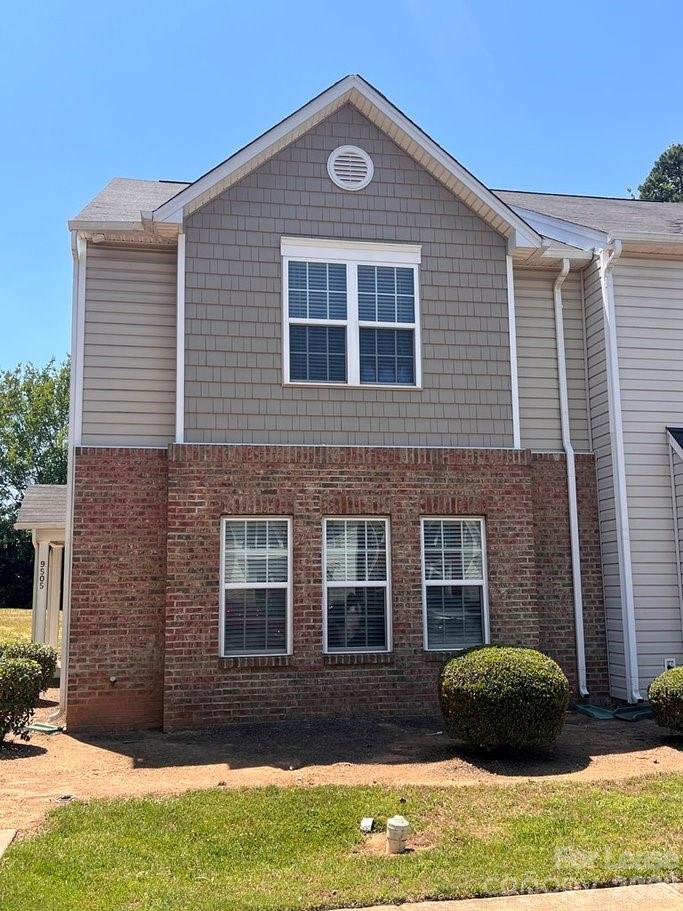 9505 Drains Bay Court Charlotte NC 28214