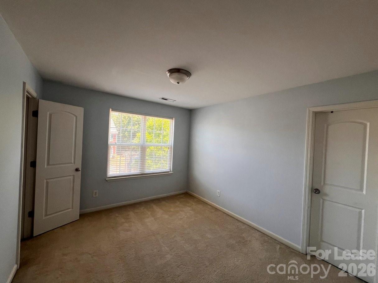 9505 Drains Bay Court Charlotte NC 28214