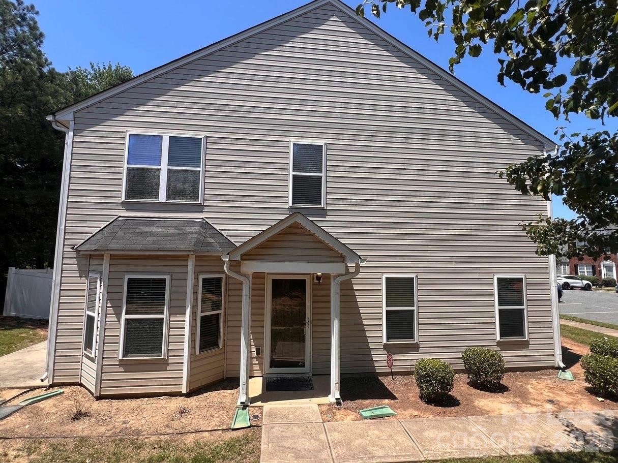 9505 Drains Bay Court Charlotte NC 28214