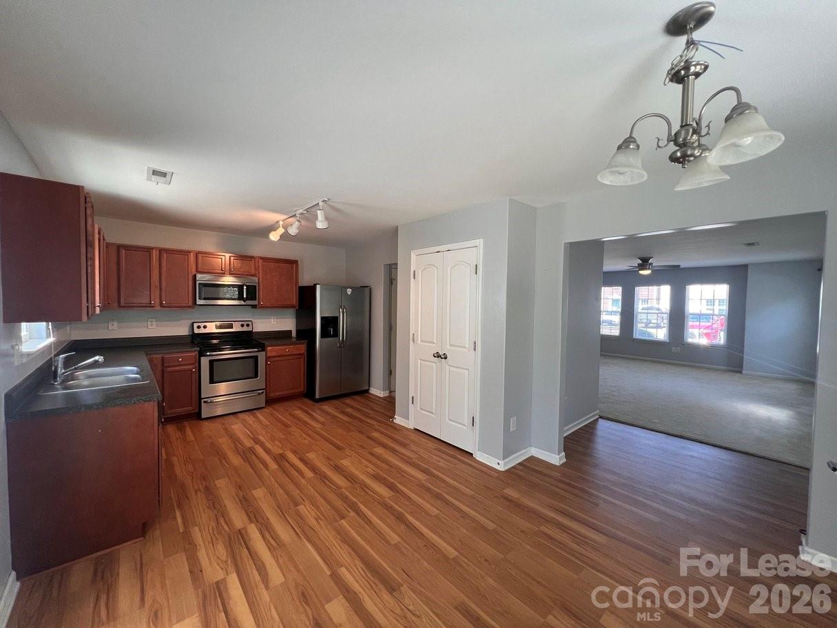 9505 Drains Bay Court Charlotte NC 28214