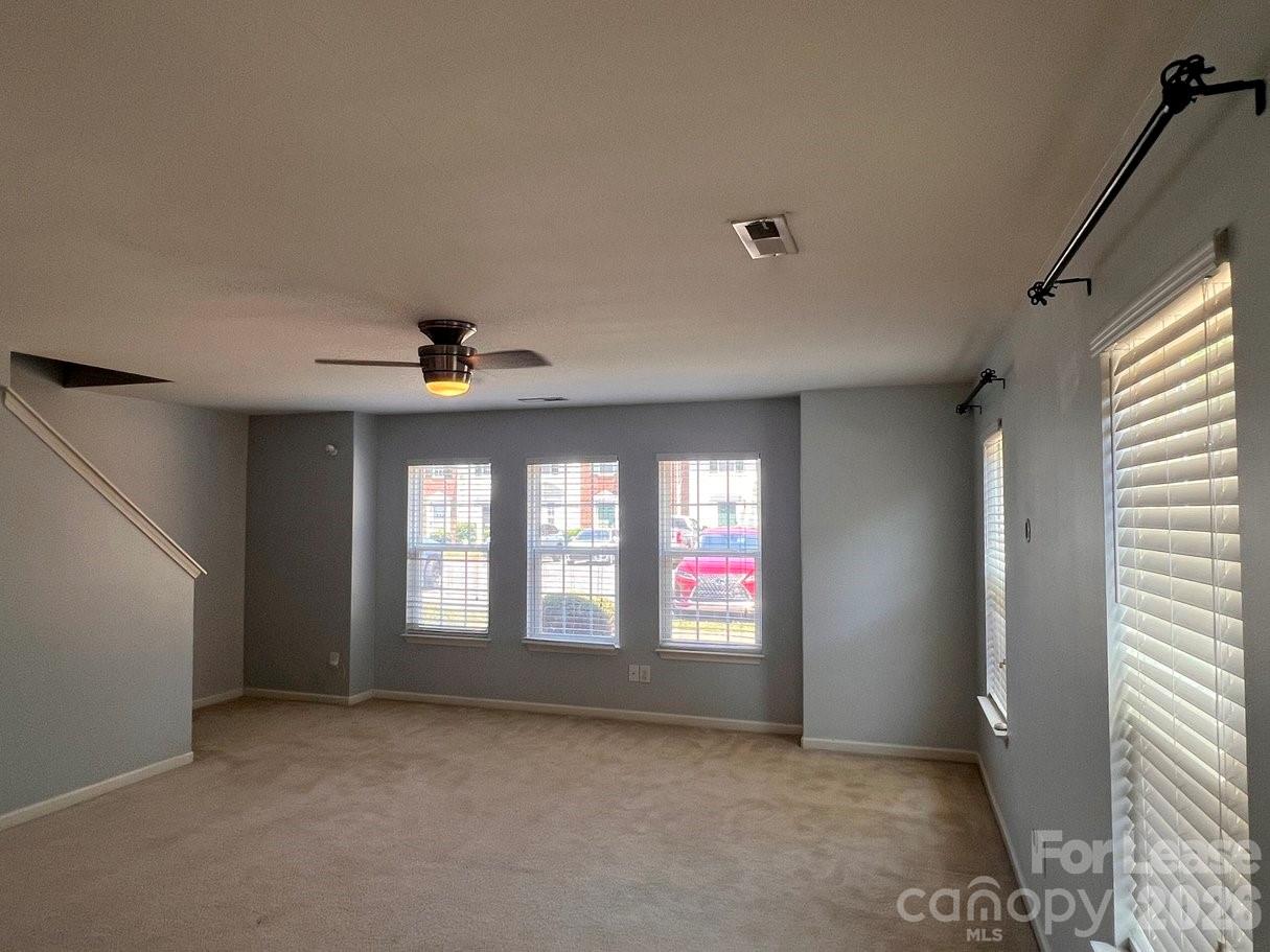 9505 Drains Bay Court Charlotte NC 28214