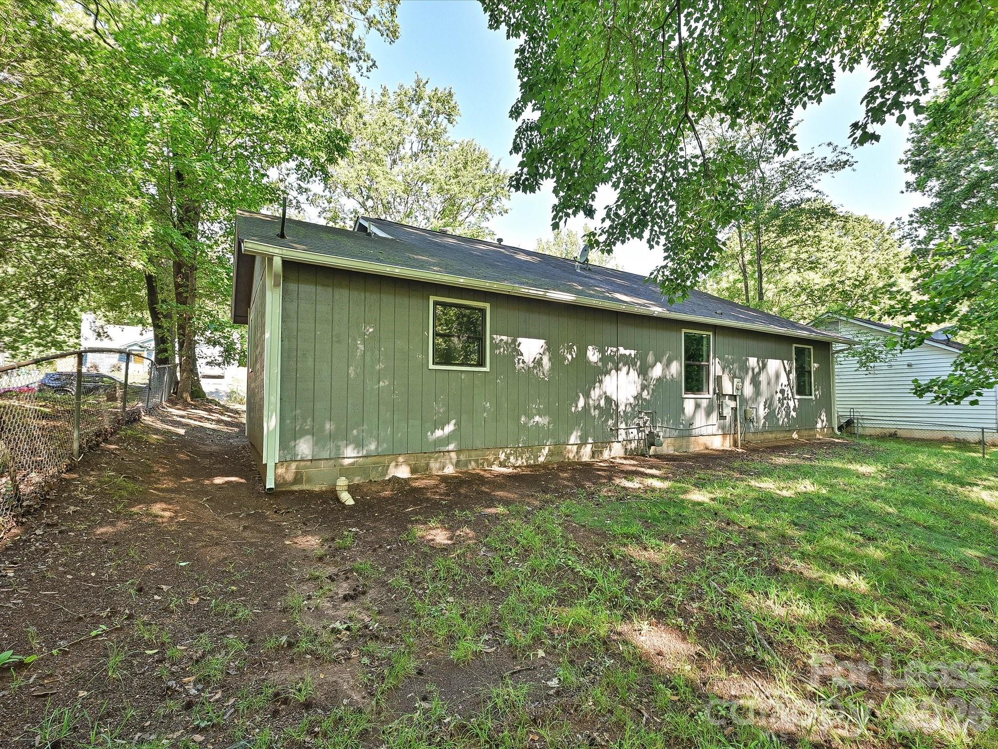 633 Pennwood Lane Charlotte NC 28215