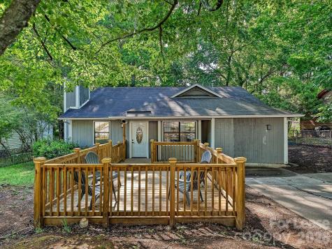 633 Pennwood Lane Charlotte NC 28215