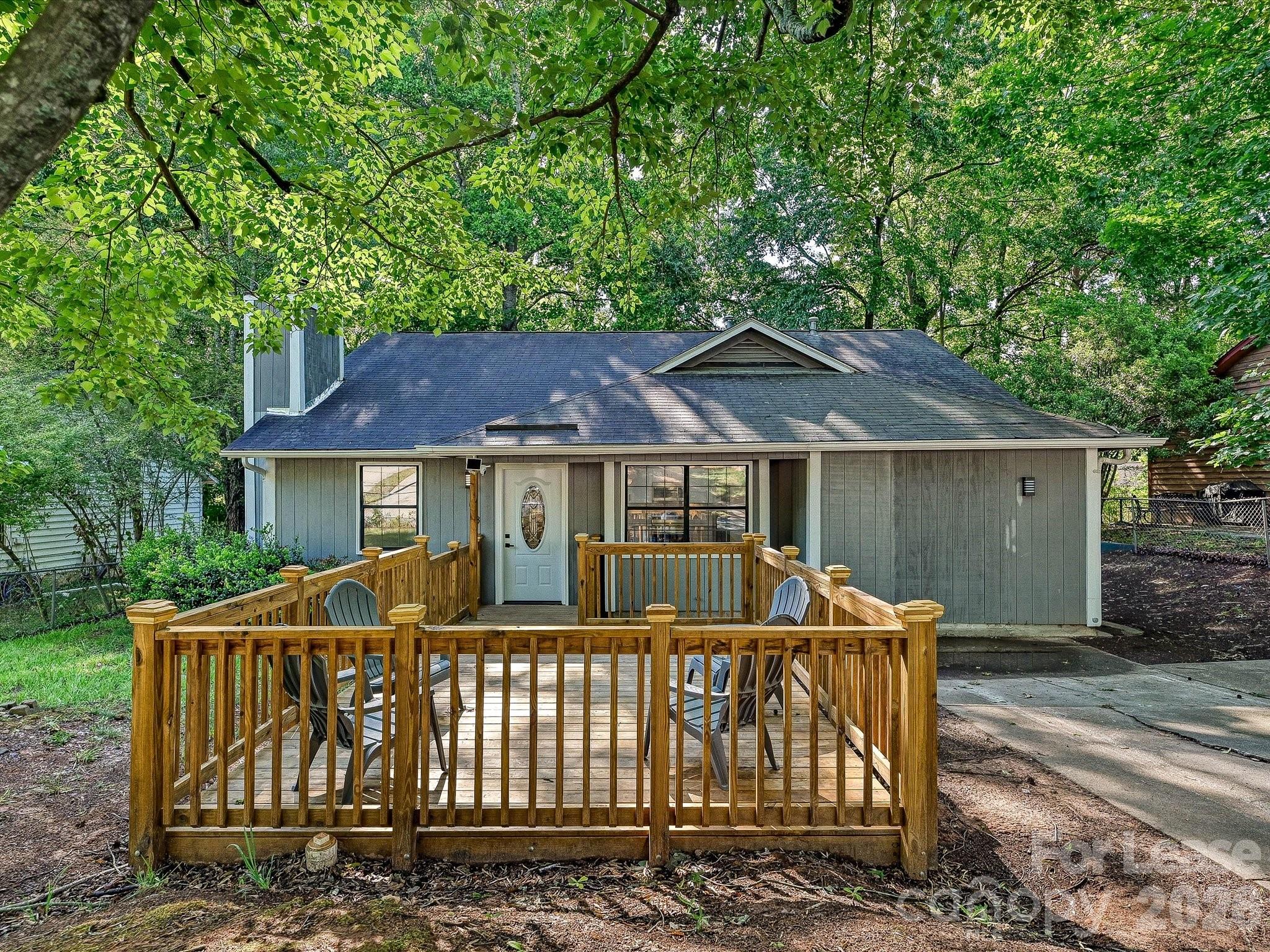 633 Pennwood Lane Charlotte NC 28215