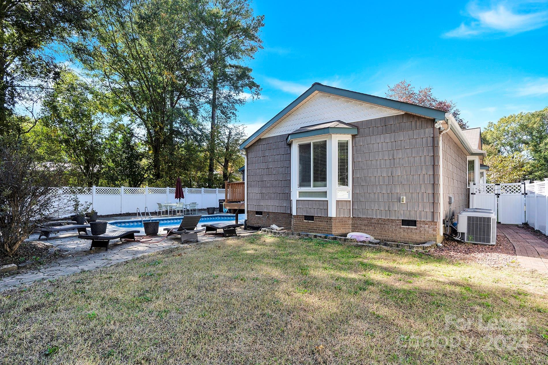 7314 Brigmore Drive Charlotte NC 28226