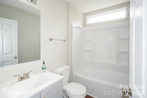 2143 Camp Greene Street Charlotte NC 28208