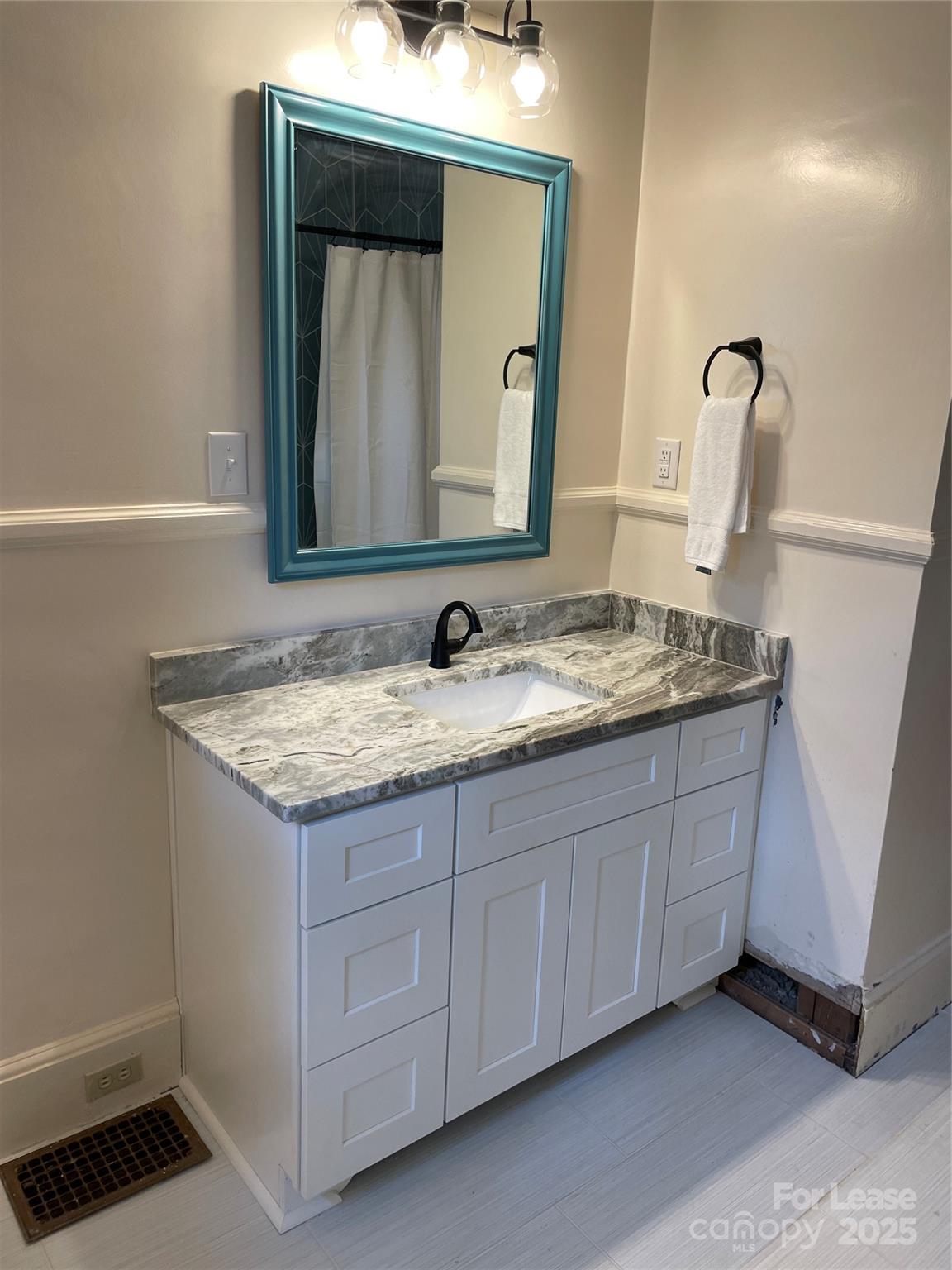 2615 Sharon Road Charlotte NC 28211