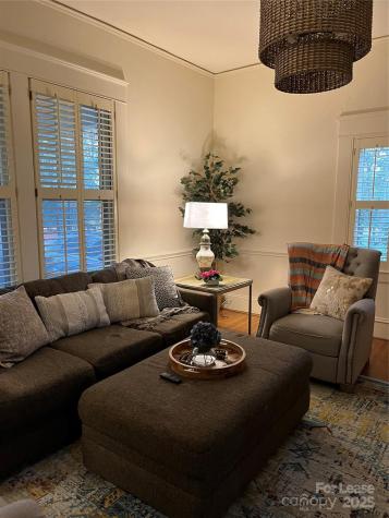 2615 Sharon Road Charlotte NC 28211
