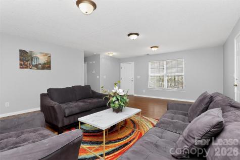 6238 King George Drive Charlotte NC 28213