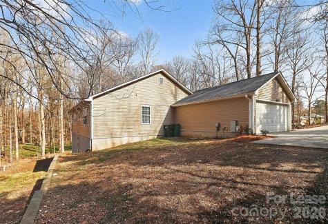 6238 King George Drive Charlotte NC 28213