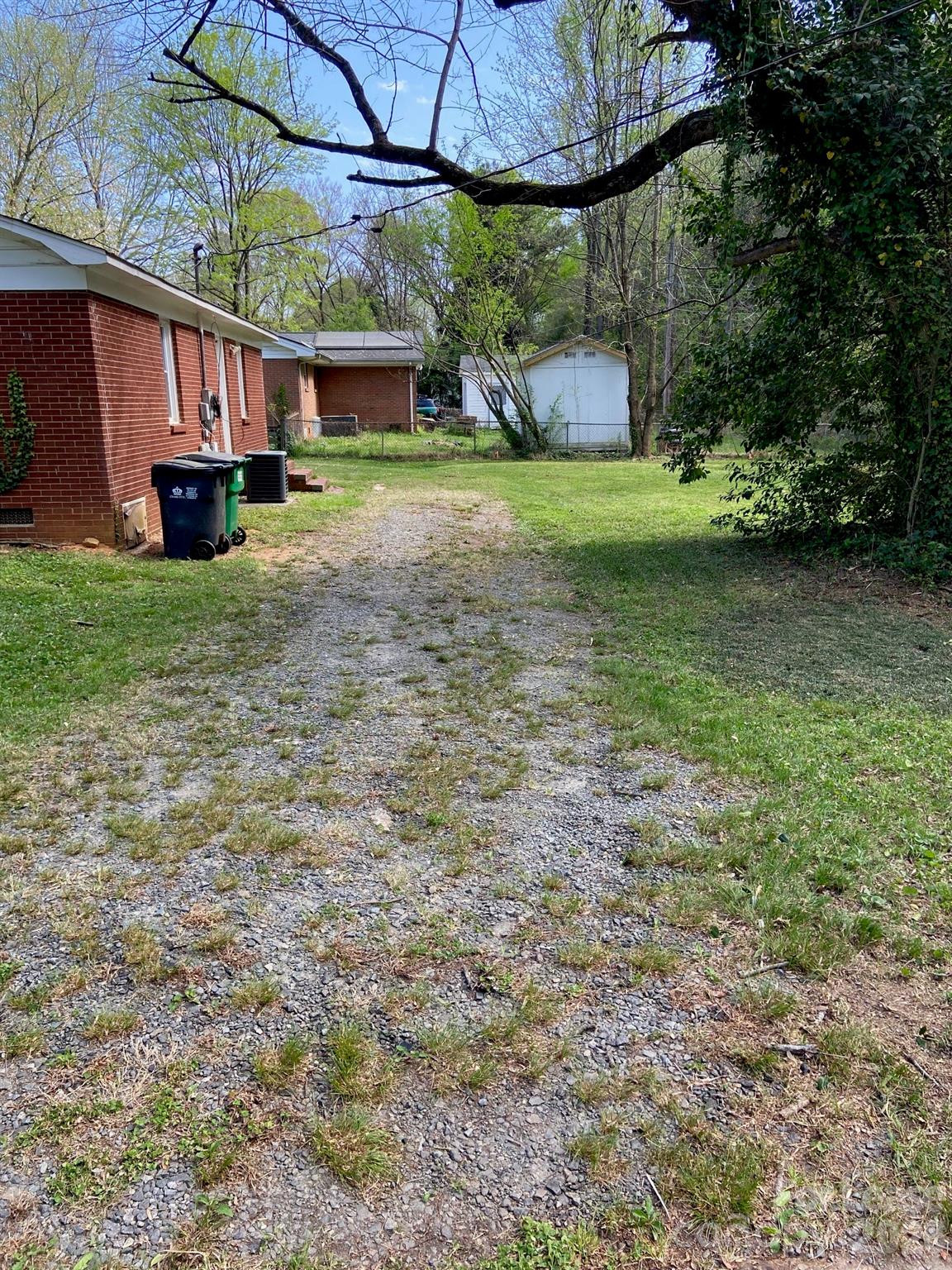 2900 Edsel Place Charlotte NC 28205