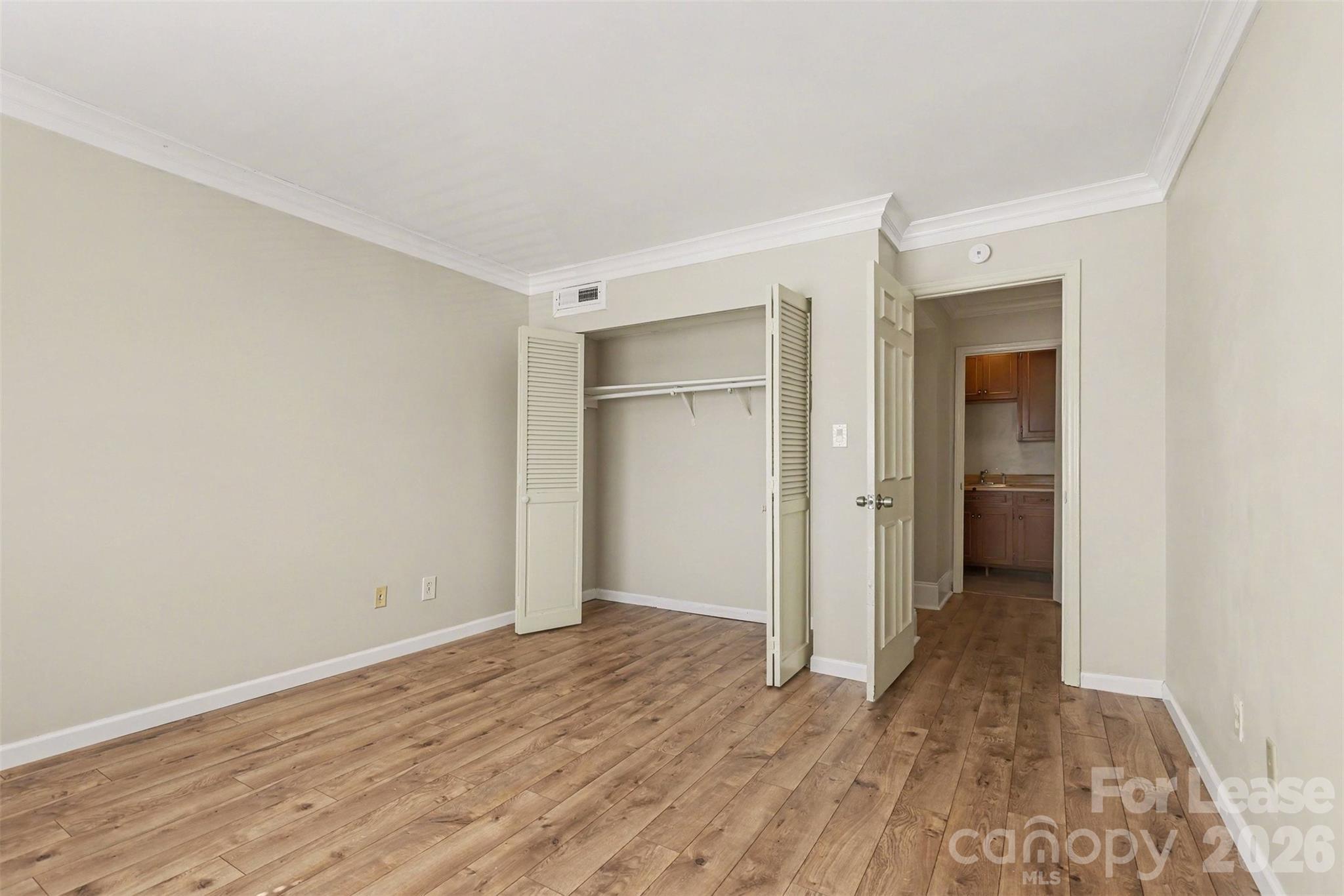1323 Queens Road Charlotte NC 28207