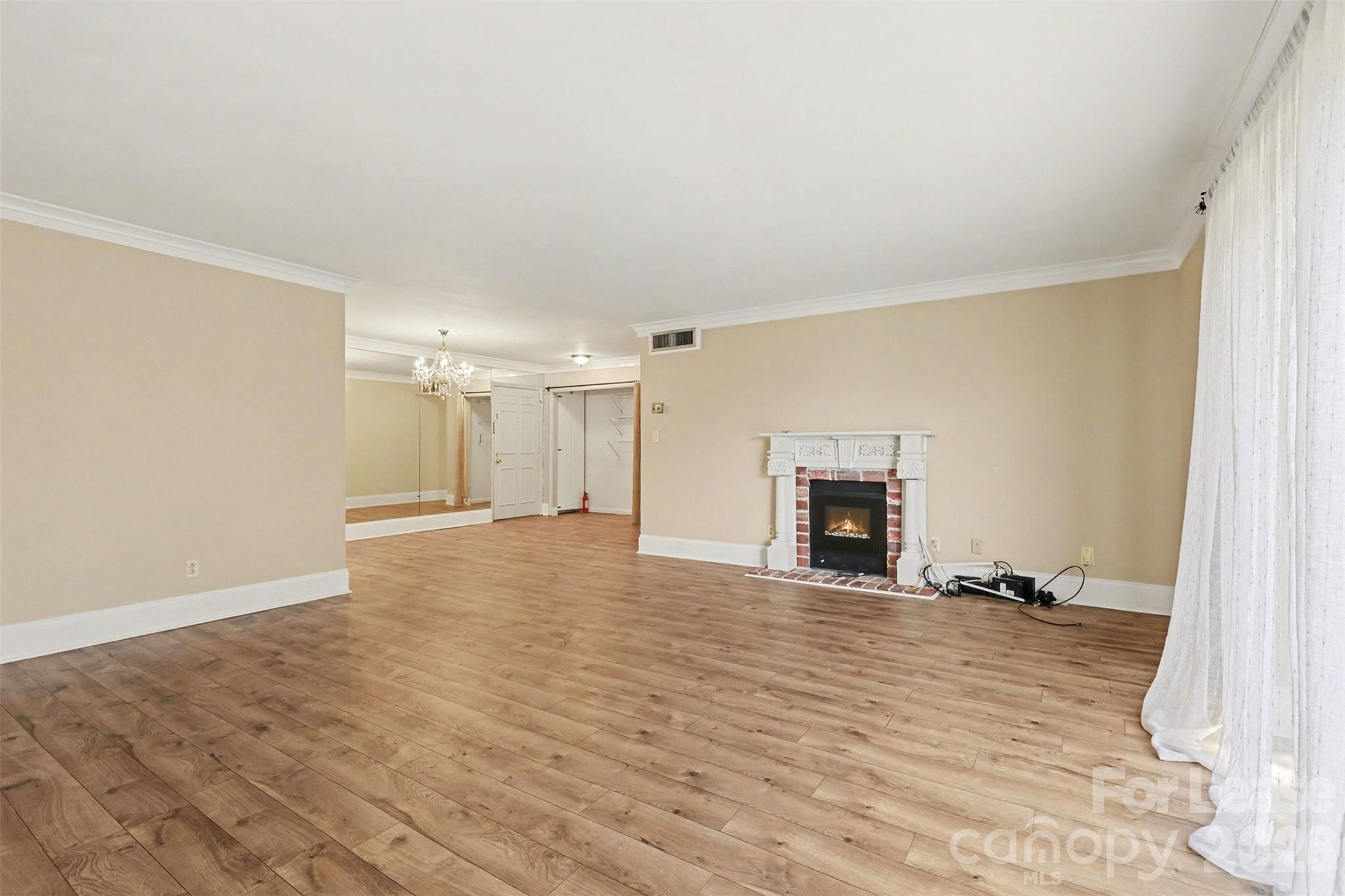1323 Queens Road Charlotte NC 28207