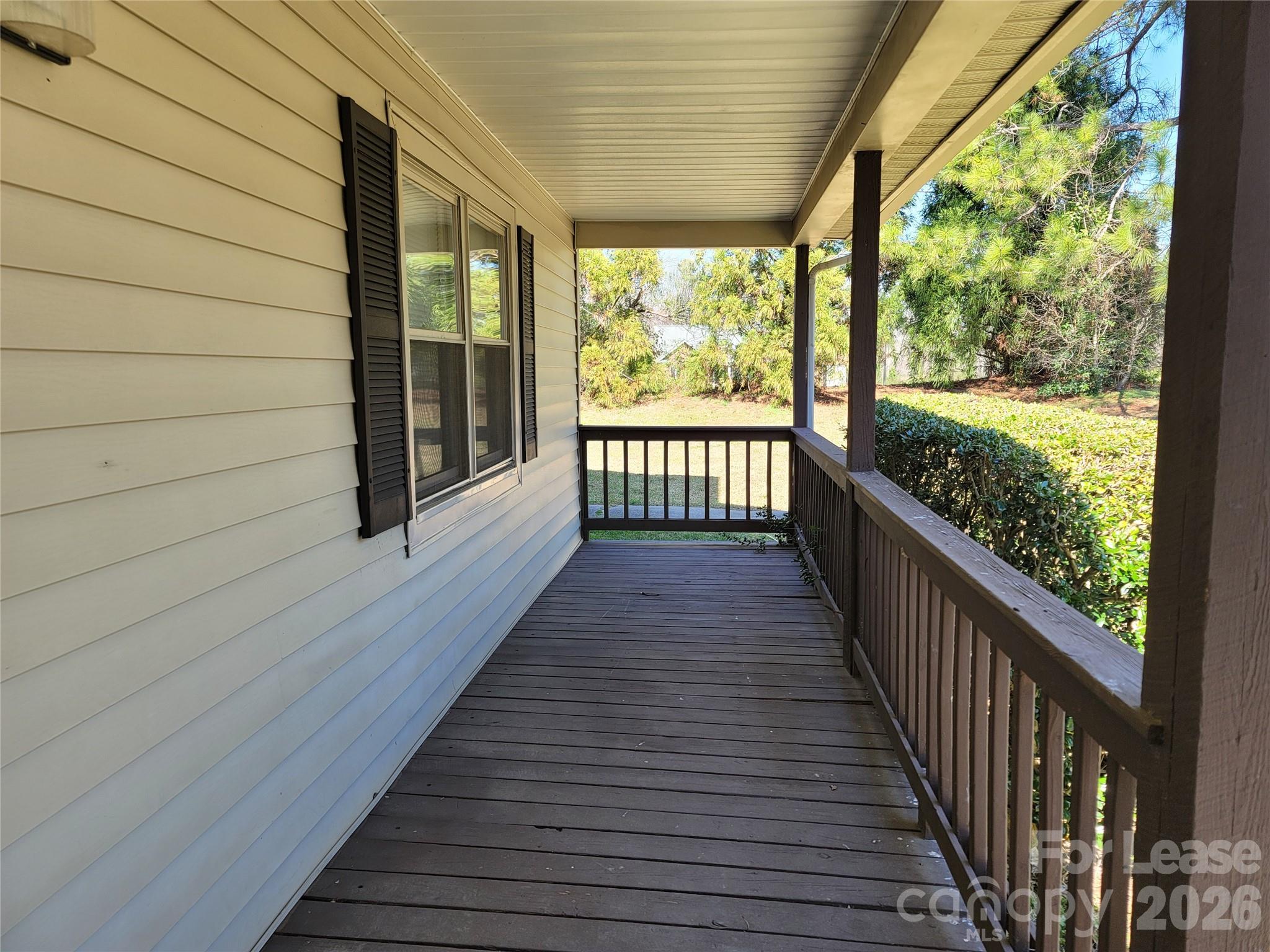 5323 Chestnut Lake Drive Charlotte NC 28227
