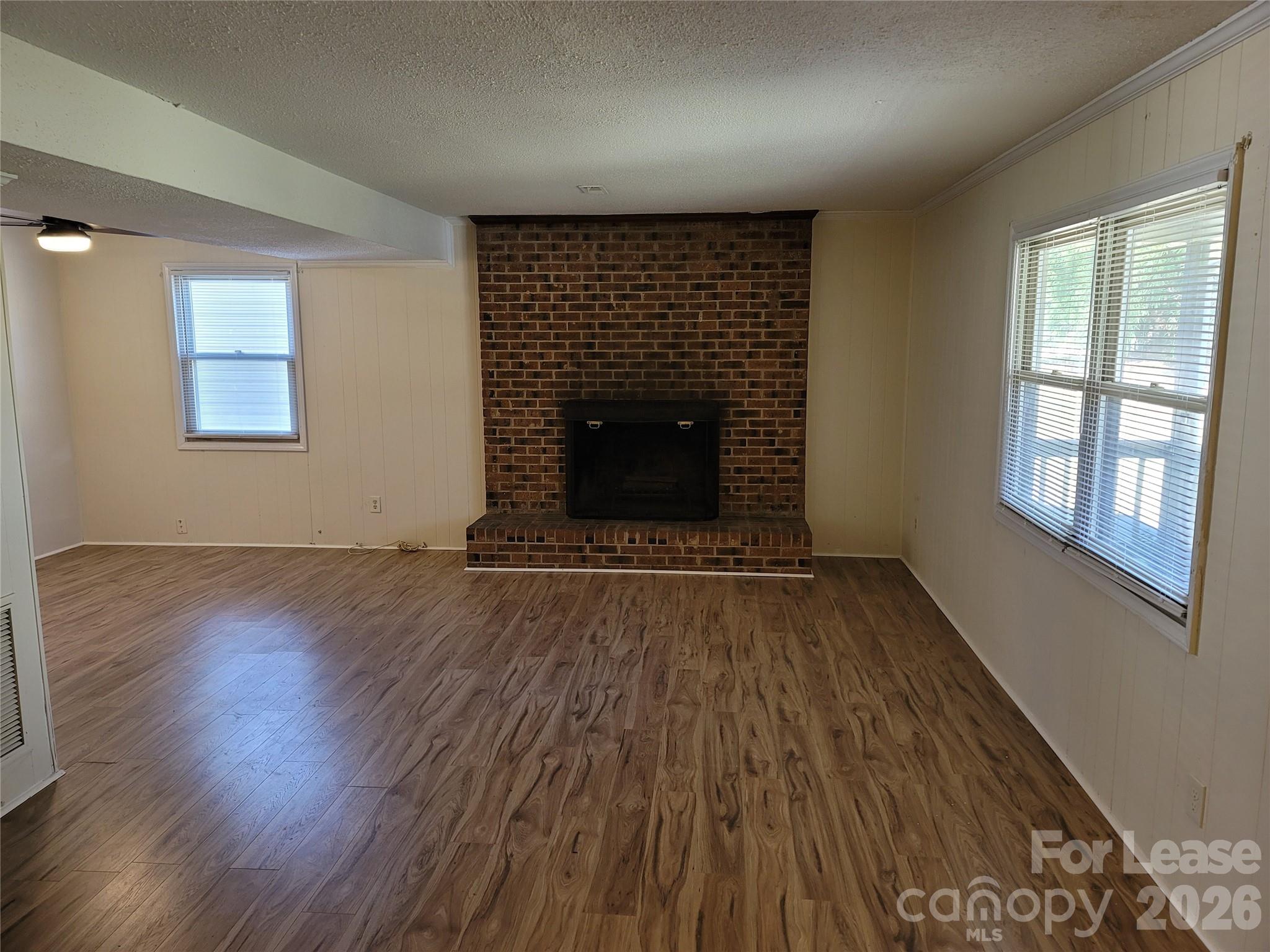 5323 Chestnut Lake Drive Charlotte NC 28227