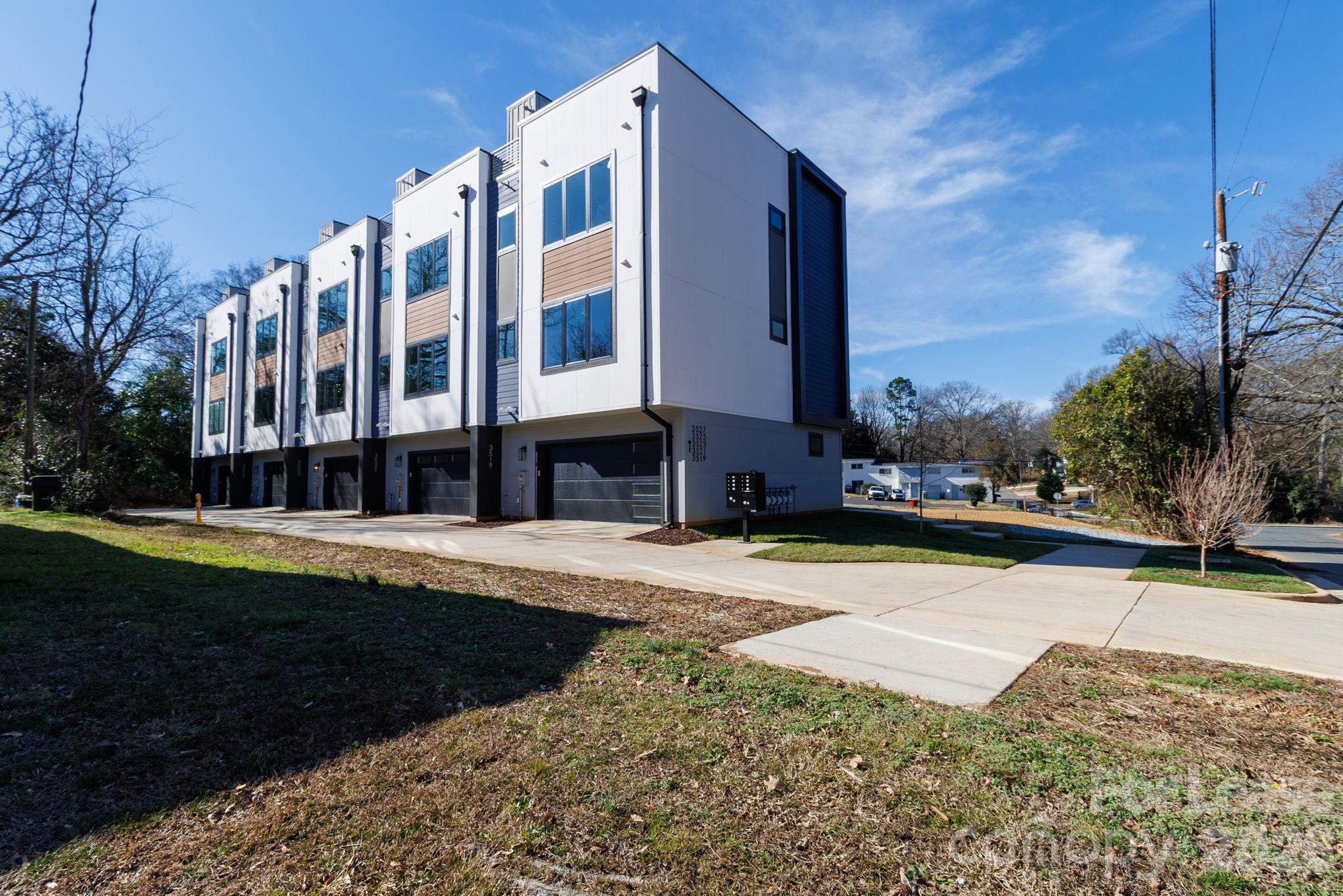 3521 Avalon Avenue Charlotte NC 28208