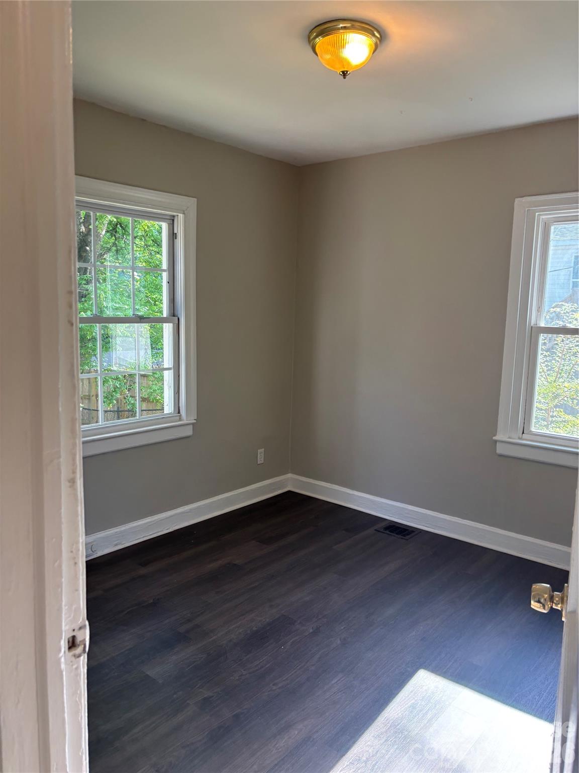 2565 Brentwood Place Charlotte NC 28208