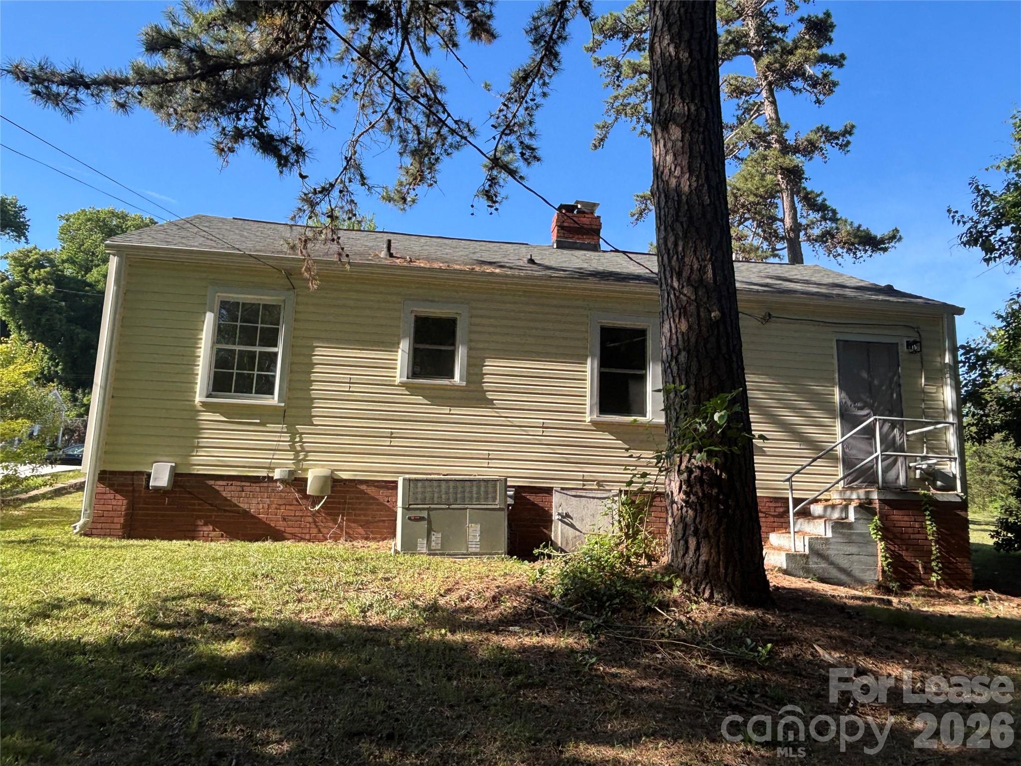 2565 Brentwood Place Charlotte NC 28208