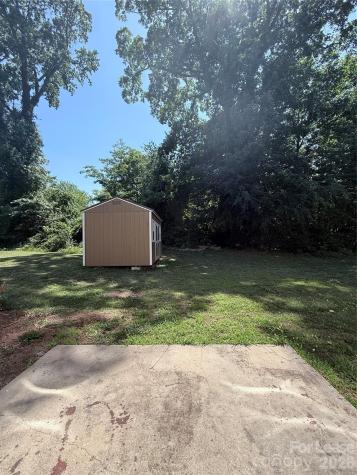 4615 Willard Street Charlotte NC 28208