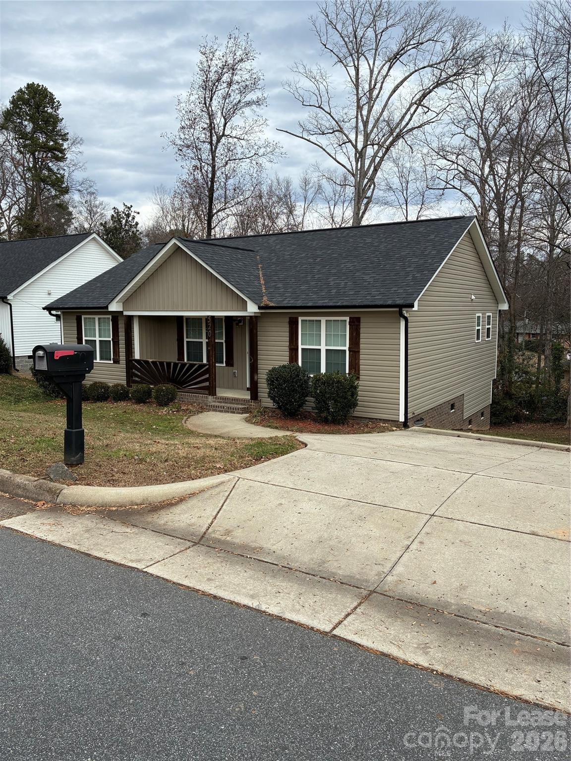 520 Hillandale Street NE Concord NC 28025